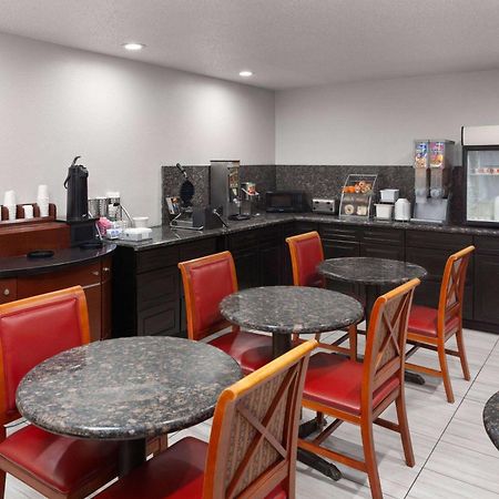 Super 8 By Wyndham Romeoville Bolingbrook Luaran gambar