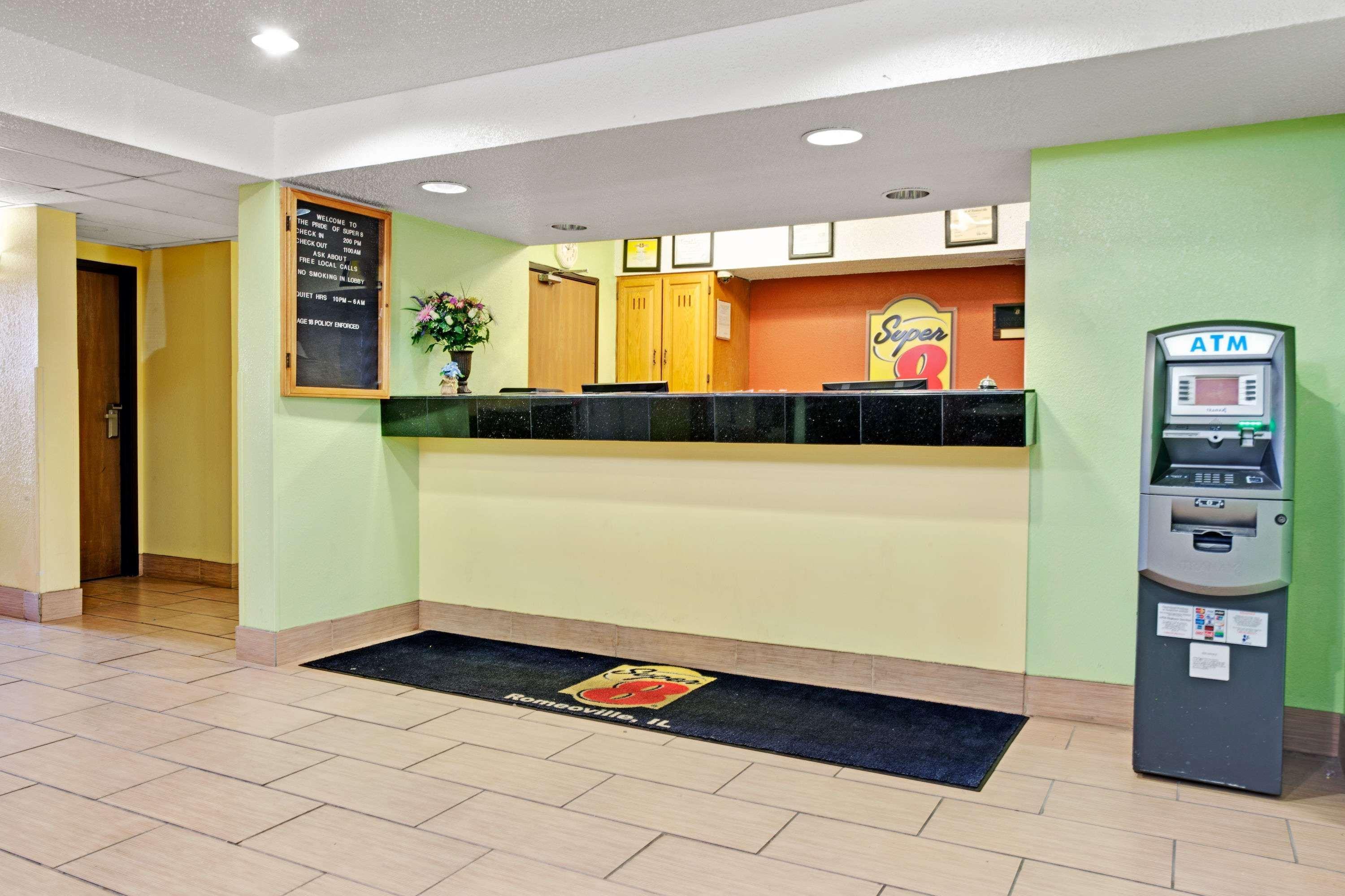 Super 8 By Wyndham Romeoville Bolingbrook Luaran gambar