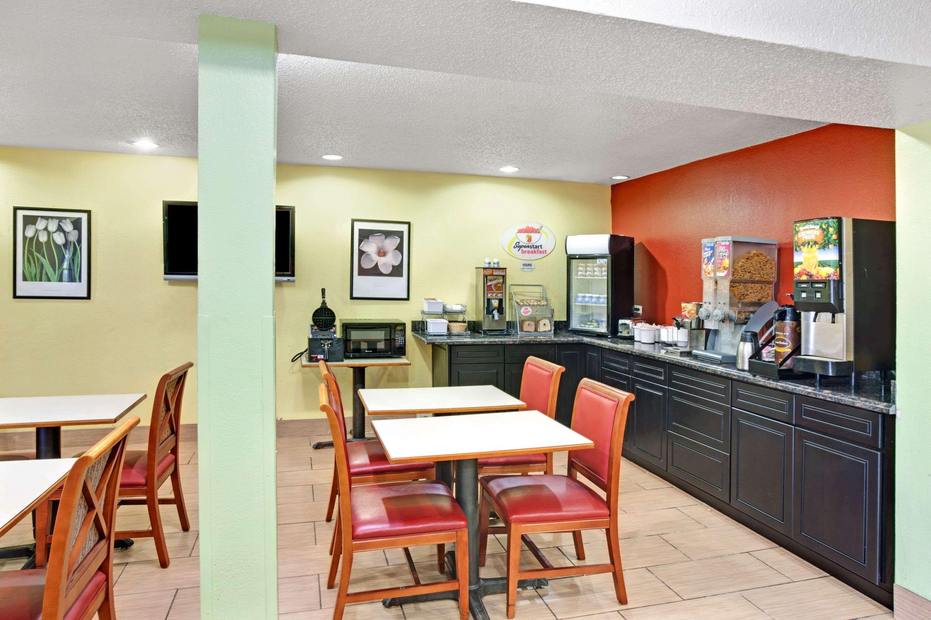 Super 8 By Wyndham Romeoville Bolingbrook Luaran gambar