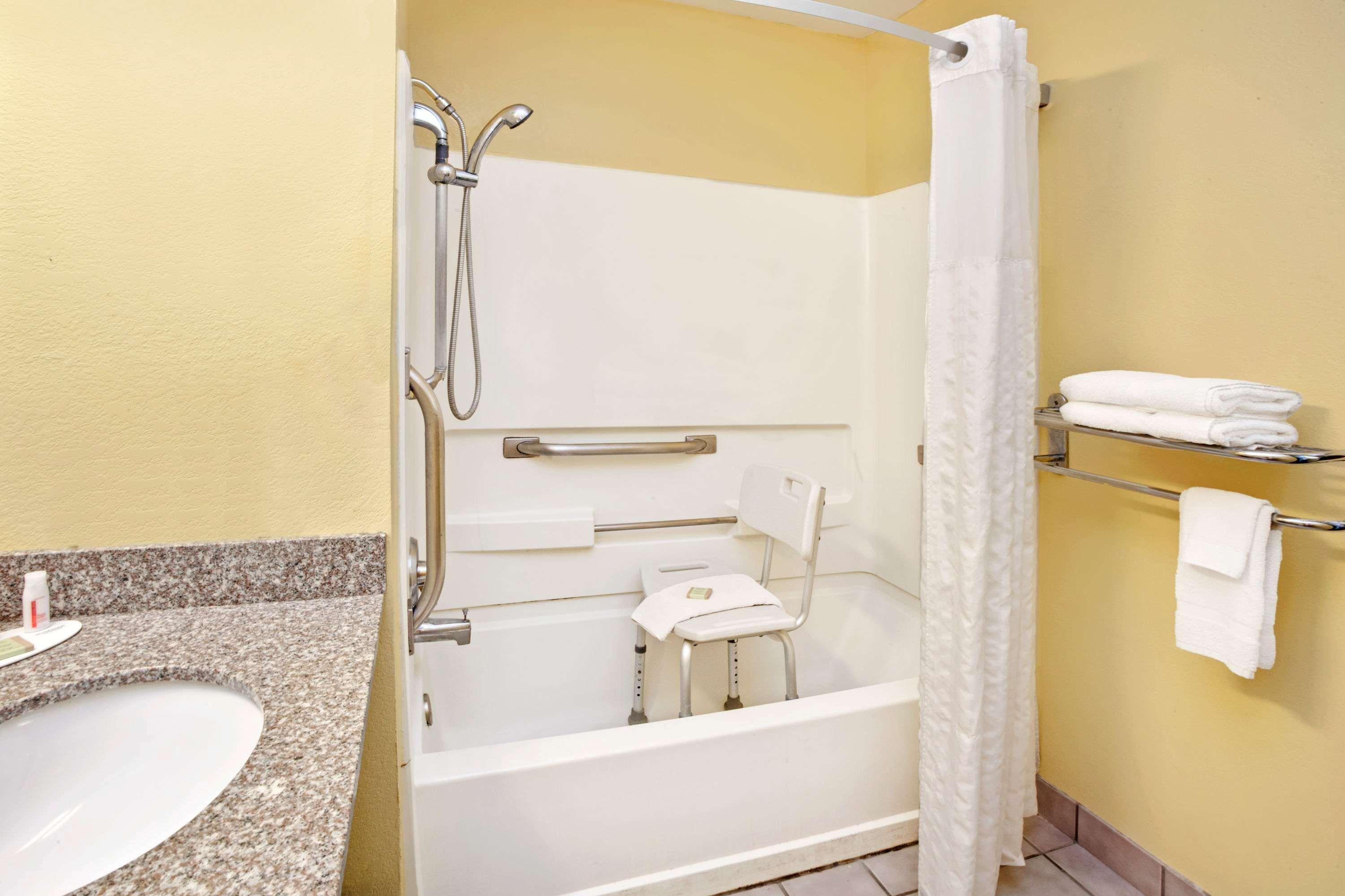 Super 8 By Wyndham Romeoville Bolingbrook Luaran gambar