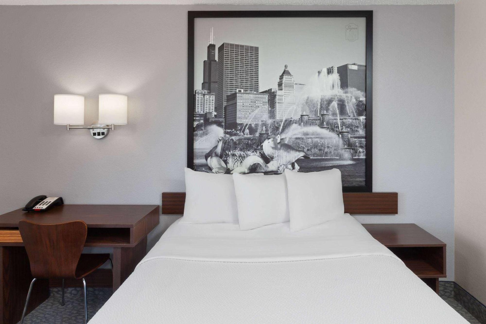 Super 8 By Wyndham Romeoville Bolingbrook Luaran gambar