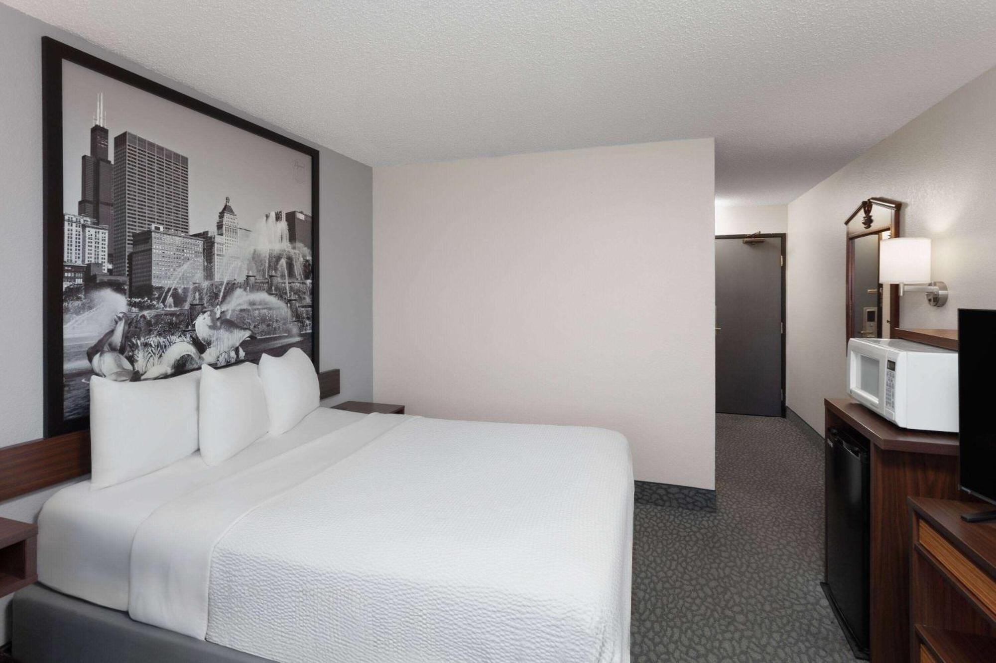 Super 8 By Wyndham Romeoville Bolingbrook Luaran gambar