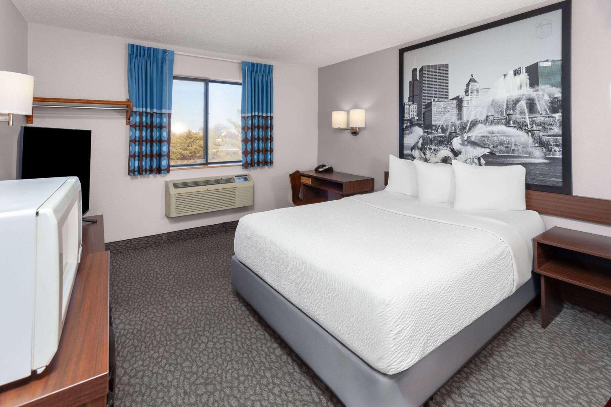 Super 8 By Wyndham Romeoville Bolingbrook Luaran gambar