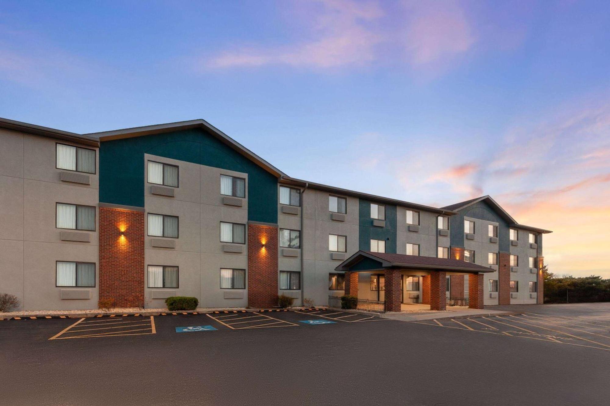 Super 8 By Wyndham Romeoville Bolingbrook Luaran gambar